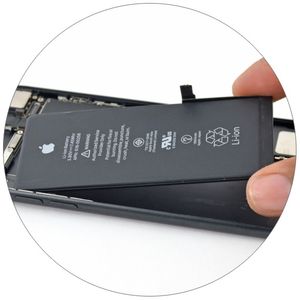 Замена аккумулятора iPhone 7 своими руками